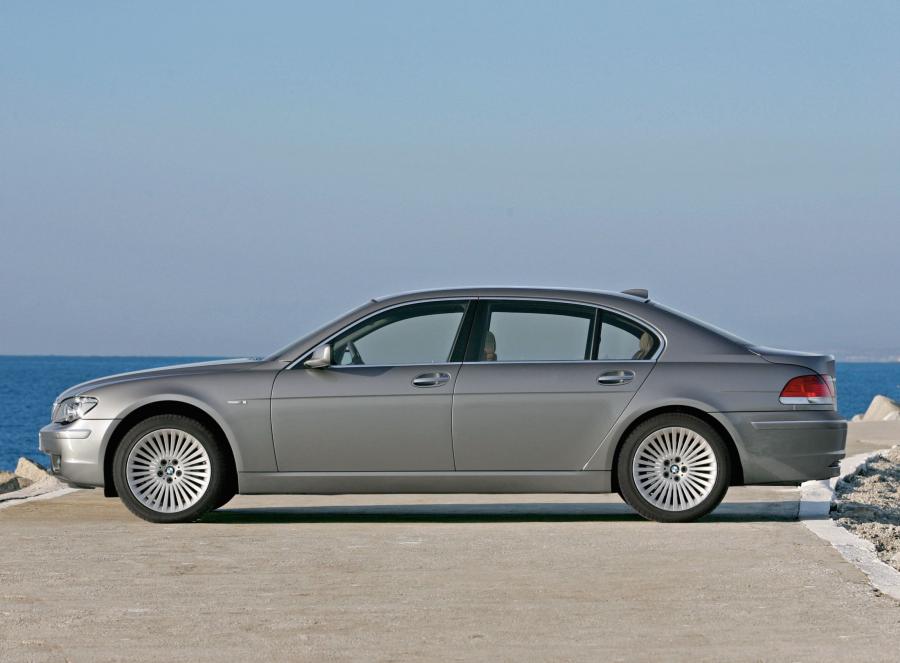  BMW 7-Series 2006 года  (фото 50 из 53)